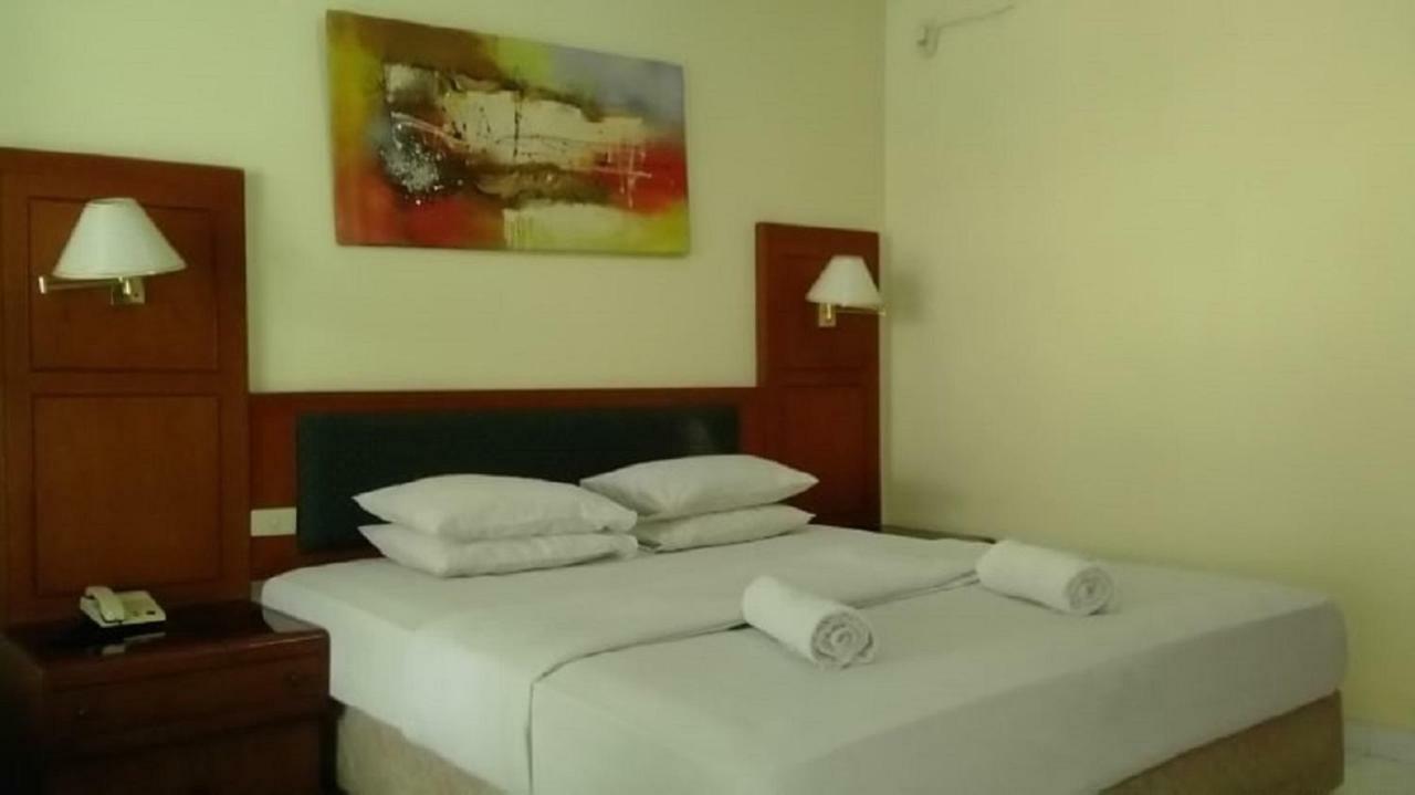 Hotel Merbabu 세마랑 외부 사진